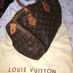 Louis Vuitton Speedy 30